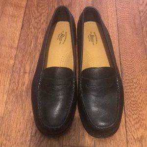 Bass Kathleen Loafers size 7w